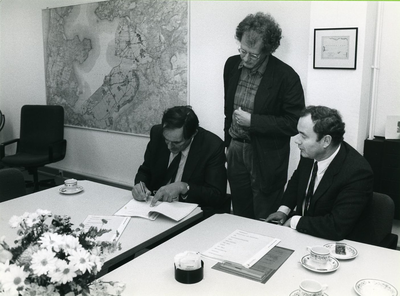 1337 - Ondertekening overeenkomst met het Kadaster Flevoland met betrekking tot bijhouding projecten GKBN. Commissaris ...