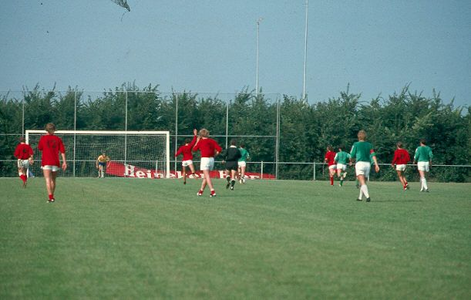 2033 - Voetbalwedstrijd