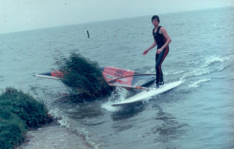 2433 - Windsurfen op Het Veluwemeer