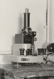 10288 - Vlamfotometer: z.g. spiegelgalvanometer aangesloten aan de fotocel