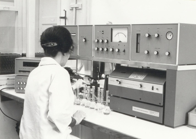 10302 - Het werken met de atoomabsorptiespectrofotometer in het laboratorium van de Wetenschappelijke Afdeling te Kampen