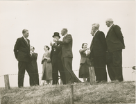 0522 - Bezoek Commissaris der Koningin in Gelderland Mr. H.W. Bloemers aan de gemeente Doornspijk.