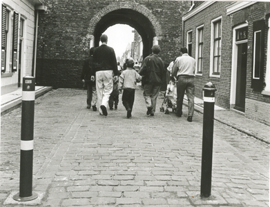 1857 - Vischpoort dicht voor gemotoriseerd verkeer