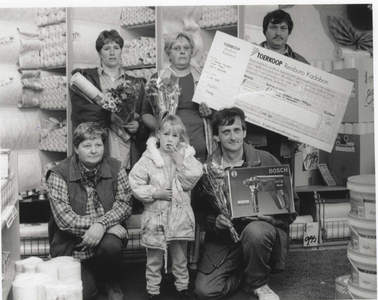 4288 - Uitreiking prijzen familie Klock kreeg de reisbureau cadeaubon