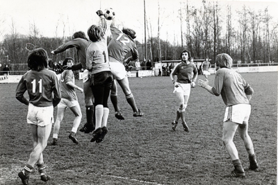 9774 - E.S.C. - verliest terrein: debâcle tegen D.E.S.Z. (1-2)