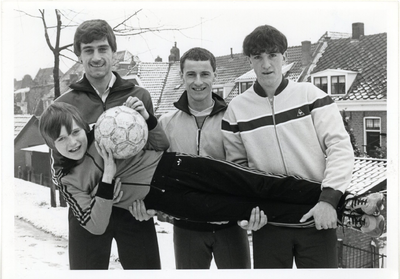 9814 - E.S.C. - Sportret met de familie Visscher