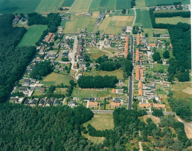 222 - Luchtfoto met overzicht van 't Loo