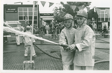 476 - Brandweerwedstrijden voor scholen, 125 jarig bestaan brandweer Oldebroek, Wezep en Hattemerbroek