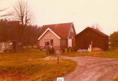 256 - foto gemaakt i.v.m. bestemmingsplan Feithenhof Industrieterrein; op sticker op foto '20';