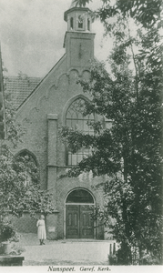 6541 - gezien vanaf de Stationslaan, voor de verbouwing; serie ansichtkaarten Nunspeet