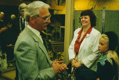 11042 - Henny Westhuis - Kuipers, Wilco Bonstroo, Willy Bonestroo - Westhuis, burgemeester de Kovel, Wim den Herder, ...