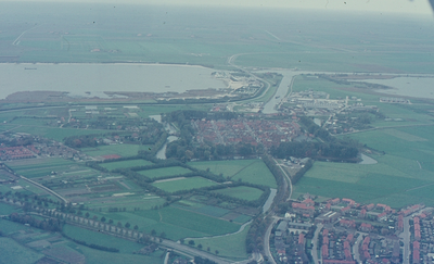 67 Vanuit vliegtuig, centrum Elburg.