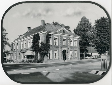 5381 - Het huis van barmhartigheid waarin de hulpsecretarie (gemeentehuis) zich huisvestte