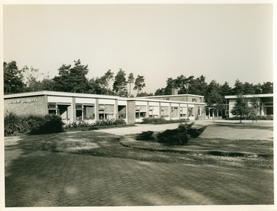 5977 - Het Henriëtte van Heemstra Huis voor blinde ouderen ressorterend onder Sonneheerdt (nu: Bartimeüs)