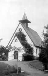 KC.1-5 Protestant church at the 'Tjiboenoet Plantsoen' 1910-1940,