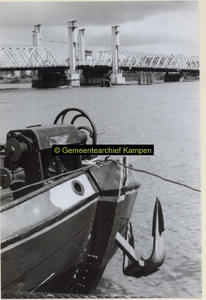 F007151 De Oude- of Stadsbrug bij Kampen is een liggerbrug met een hefgedeelte en overspant de rivier de IJssel. De ...