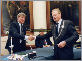 F004779 Van links naar rechts: 1. J.D. Bossink, 2. A. Hengeveld en H.C. Kleemanstijdens het afscheid van de wethouders ...