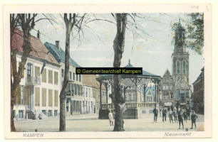 F001147 Christelijke school (gebouw is in 1889 verlaten door hotel Breijinck en gesloopt) in 1905.Voormalig kerkelijk ...