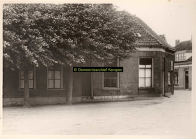 F001211 Huisje aan de Noordweg nr. 129.