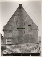 F000843 Panden Groenestraat 174 en 172 en een gedeelte van de belendende percelen, gezien vanuit de Groenestraat.