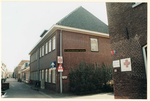 F009273 Het gebouw van het Gemeentearchief in de Molenstraat.
