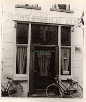 F000797 De pui van het clubhuis van de voetbalclub K.H.C. 'Ons Eigen Nest' aan de Geerstraat nr. 29.