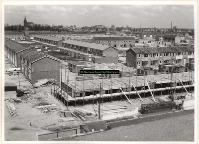 F000894 Opbouw van woningen in de nieuwe Flevowijk, o.a. de Jacob Catsstraat.