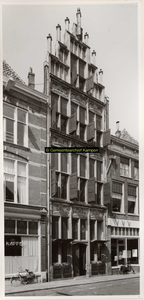 F001739 Voorgevel van het Gotische Huis aan de Oudestraat nr. 158.Het huis is een laatmiddeleeuws koopmans- of ...