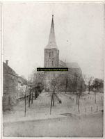 F001135 Het Muntplein met de Bovenkerk rond 1877, het plein werd ook beestenmarkt genoemd omdat het als zodanig in ...