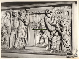 F001510 Reliëf Coriolanus voor Rome op het fries van de zandstenen schouw vervaardigd door beeldhouwer meester Colijn ...