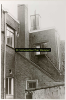 F001127-2 Binnenplaats met gedeelte van het gebouwencomplex van de Rijksdienst voor de IJsselmeerpolders (van 1940 tot ...