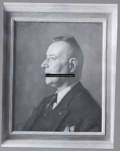 F003081 Portret van Herman Martinus Oldenhof, burgemeester van Kampen 1936 - 1942 en van 1945 - 1952, het schilderij is ...