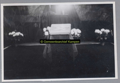 F003077 Begrafenis van Mr. Lolle Klaas Okma, burgemeester in Kampen van 1933 tot 1936.