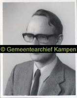 F004437 Mr. P. Pel jr, notaris. Geb. te Kuinre op 17-07-1931.