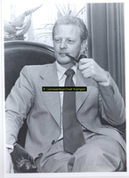 F004423 H.C. Kleemans, burgemeester van Kampen in de periode 1978 - 2000.