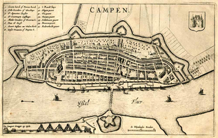 K000803 Campen, plattegrond in vogelperspectief der stad Kampen uit het midden van de 17e eeuw, onder kader in potlood: ...