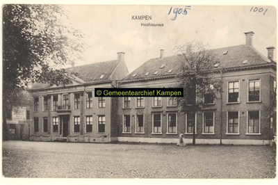 F001001 Gebouw van de Hoofdcursus aan de Koornmarkt .