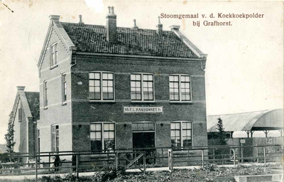 F007636 Stoomgemaal van de Koekkoekspolder bij Grafhorst ± 1921.