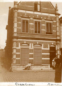 F009494 De woning van de familie Waanders aan de Graafschap, de familie woonde hier van 1912 - 1916.