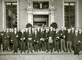F004245 Deelnemers aan de op 22 mei 1930 te Kampen belegde vergadering van de afdeling Overijssel der Vereniging van ...