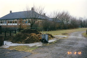 F013055 Verenigingsgebouw de Meulenbelt te Wilsum en omgeving in 1997, het gebouw is afgebroken in 2007 t.b.v. ...