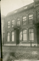 F009654 Het woonhuis van Berk aan de IJsselkade 35.