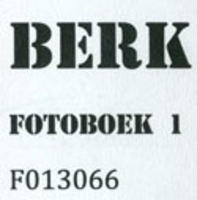 F013066 Fotoalbum van Berk, restant foto's van personeel, de fabriek, de producten, alle andere foto's uit dit album ...