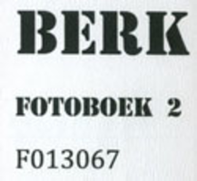 F013067 Fotoalbum van Berk, 156 foto's van personeel, de fabriek, de producten en de fabricage processen.