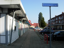 F013077 Winkelcentrum Hanzewijk aan de Dr. Damstraat in 2008, voor de sloop van de wijk.