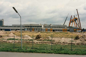 F013298 Nieuwbouw van MBI Beton aan de Haatlanderhaven op het industriegebied De Greente , het bedrijf levert ...