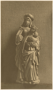 F001811 St. Anna ter Drieën, eikenhouten heiligenbeeld van St. Anna met haar dochter Maria en het kindeke ...