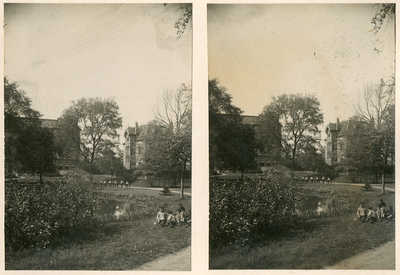 F013347 Engelenbergplantsoen met vijver en spelende kinderen, rechts achter villa Mary en links daarvan het Lyceum.