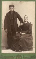 F013371 Het echtpaar v. Aefst, ouders van Johanna van Aefst die gehuwd was met slager H. van de Weerd.