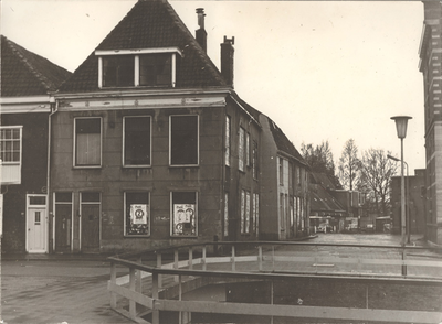 F000206 Bregittenstraat vóór de restauratie, hoek Vloeddijk.